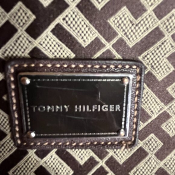 Tommy Hilfiger Crossbody Bag Purse 11x12 - Picture 3 of 10